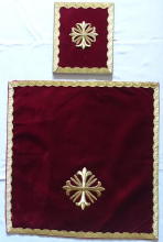 Red Antique Roman Vestment 8513
